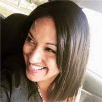 Julie Nave's Instagram, Twitter & Facebook