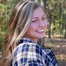 On January 17, 2020, Keeslyn Roberts was scheduled to attend a probation  meeting with the Whitfield County Sheriff's Office in relation to her 2018  arrest. When Keeslyn failed to show up an