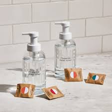 Pin By Suyeon Lim On Package In 2020 Soap Foaming Hand Soap Eco Friendly Cleaning Products