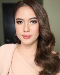 Ceremony look for this beautiful bride Ms. Bonna Faye Ortiz ❤️❤️❤️ .⁣  Airbrush makeup| @aamabeautiful Hair