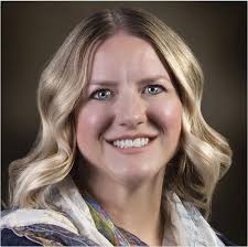 Aimee Mazur's Instagram, Twitter & Facebook