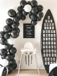 Black And White Theme Birthday Party Diy Balloon Arch Tips Tricks Me And Mr Jones In 2020 White Party Decorations Black And White Balloons Black Party Decorations