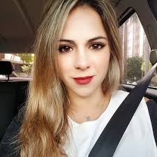 Marcela Hoffman (@tchela_hoffman)