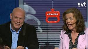Programmets absoluta toppnotering registrerades i mars 1990 då 3,7 miljoner svenskar bänkade sig framför tv:n för att följa resorna på räls. Pa Sparet Bortklippt Robert Aschberg Drar En Frackis Youtube
