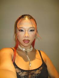 THỦY WHO'S UR BIAS me bitch!!!! i'm my bias 🧚🏼‍♀️