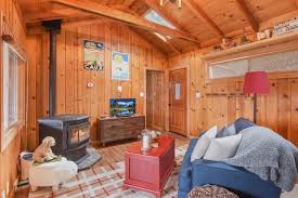 Instead of permit this to occur, look to. 75 Beautiful Rustic Living Room Pictures Ideas April 2021 Houzz