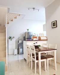 Mengenai material, tangga model u umumnya menggunakan bahan kayu. Desain Rumah Minimalis Rumah Kecil Gati Rizky Yang Minimalis Maksimal