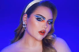 Jennifer Baskett's Instagram, Twitter & Facebook