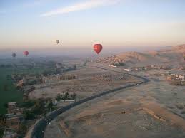 Whether or not the hot air balloons can go since all the hot air balloon rides in luxor take place around sunrise, it's still a bit cooler than in the daytime. Hot Air Balloon Crash Kills Tourists In Luxor Scoop Empire