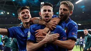 balɔ̃ dɔʁ, golden ball) is an association football award given annually to the male player who is considered to have performed the best in the previous year. Chtpphb2wqui7m
