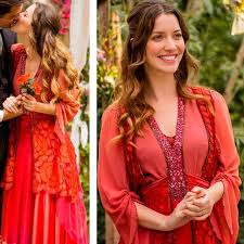 Susana tem um plano para se vingar da cidade. Figurino Elisabeta Orgulho Figurino Moda Vitoriana Ideias Fashion