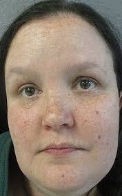 Lynn Pell's Instagram, Twitter & Facebook