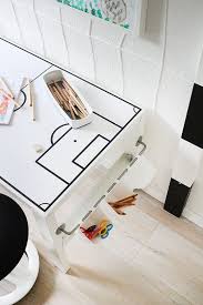 Do It Yourself Schreibtisch Fur Fussballfans Selbst Bauen Kinderzimmer Speicher Ikea Hacken Kinder Schreibtisch