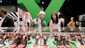 Global superstar j balvin's colorful air jordan 1 high collaboration is slated to release in december 2020. Stockx Complexcon Trade Show Experiences Custom Displays