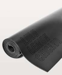 This option is for all the lazy yogis out there, who want to avoid all the hard work and efforts required to clean a yoga mat. Lululemon The Reversible Mat 5mm Chicago My City Mat Chicago Lulu Fanatics