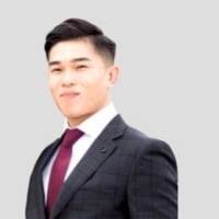 Sean Mai's Instagram, Twitter & Facebook