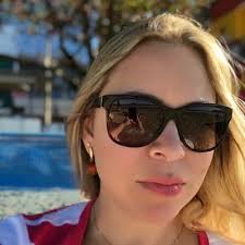 Michelle Bruna Scholze (@BrunaScholze)