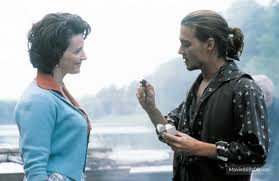 Chocolat Publicity Still Of Johnny Depp Juliette Binoche Johnny Depp Chocolat Johnny Depp Johnny Depp Movies