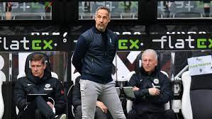 The site lists all clubs he coached and all clubs he played for. 0p1ouxgc4ymprm