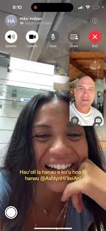 The Girl That Speaks to Hawaiian Niece