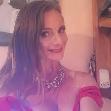 Jacqueline Wingfield's Instagram, Twitter & Facebook