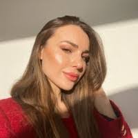 Andrea Sim's Instagram, Twitter & Facebook