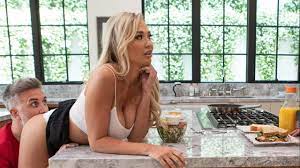 ▷ Sophie Reade in Busty Babe Fucks Boyfriends Brother | Free video from  Brazzers