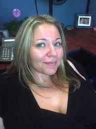 Dead in the Water eBook : Vaughan, Chrystal: Amazon.in: Books