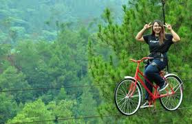 Taman rekreasi selecta wisata di batu malang jawa timur youtube. 16 Tempat Wisata Hits Di Batu Paling Rekomended Dikunjungi