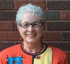 Lenore Howard's Instagram, Twitter & Facebook