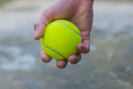 In dänemark kennt man rundbold (rundball), in norwegen slåball (schlagball), in schweden die variante brännboll, die dort sehr verbreitet ist, und mit holzschlägern und einem tennisball gespielt wird. Ruckenmuskeln Selber Entspannen Gesundheitsjournalistin Ch