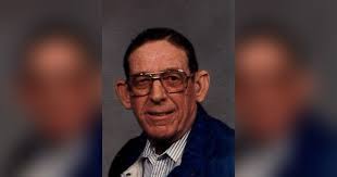 Helen Shelby's Instagram, Twitter & Facebook