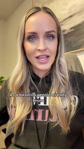 Raquel Randall's Instagram, Twitter & Facebook