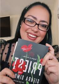 📚 PRIEST by @Sierra Simone