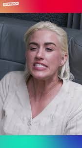 Rosa Shaw's Instagram, Twitter & Facebook