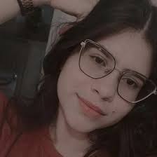 Danielle Maciel's Instagram, Twitter & Facebook