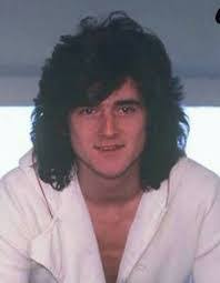 Leslie Mckeown's Instagram, Twitter & Facebook