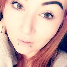 Katie Mulhern's Instagram, Twitter & Facebook