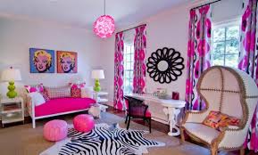 There is something about a blush pink wall that will hold endless appeal, whether your teen is 14 or 18. 18 Amazing Pink Bedroom Design Ideas For Teenage Girls