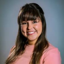 Kelly Becker (@heyKellyBe)