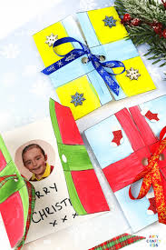 If you are looking for christmas craft ideas for kids you are in the right place. Easy Present Printable Christmas Cards Arty Crafty Kids