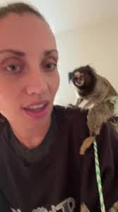 Terri Pompay's Instagram, Twitter & Facebook