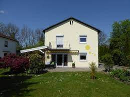 Einfamilienhaus kaufen in trostberg, mit stellplatz, 732 m² grundstück, 3.255 m² wohnfläche, 22 zimmer. Haus Zum Verkauf Mozartstr 20 83308 Trostberg Mapio Net