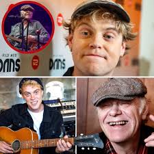 Dagens - 📢 Kim Larsen har syv numre på Top100: Ifølge Hjalmer er farens  bedste sang ikke iblandt 🔗SE MERE NEDENFOR: 👇 | Facebook
