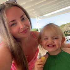 Family-friendly restaurants for large groups?