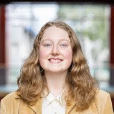 Madeleine Horton's Instagram, Twitter & Facebook