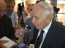 Robert Ray dead at 89; served Iowa as governor, in academia, business