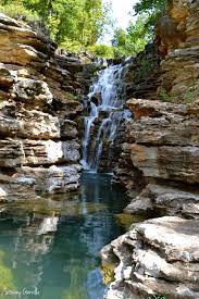 Waterfall Located At Top Of The Rock In Ridgedale Missouri Near Table Rock Lake In Branson Missouri Ozarks Septembe Lake Trip Ozarks Missouri Places To Go