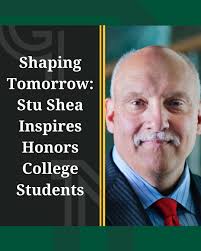Meet Nathan Ridings! ⁣ ▫️Year: Sophomore⁣ ▫️Hometown: Charlottesville, VA⁣  ▫️Major: Film and Video Studies⁣ ▫️Minor: Communication⁣ Why did you pick  Mason? ⁣ "I had heard fantastic things about the film program, and