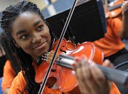 Leslie Rivero's Instagram, Twitter & Facebook